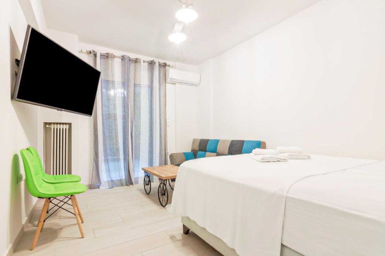 Green Rocket Studio Athens Luaran gambar